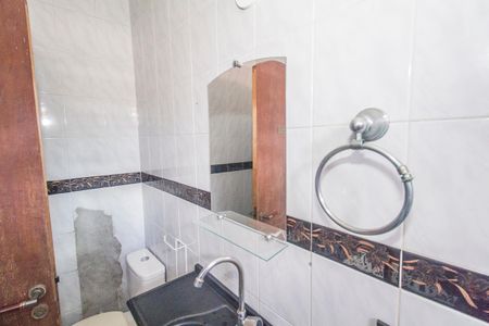 Casa à venda com 200m², 4 quartos e 1 vagaBanheiro 3