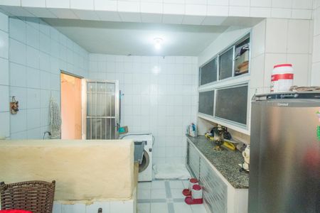 Casa à venda com 200m², 4 quartos e 1 vagaCozinha e Área de Serviço