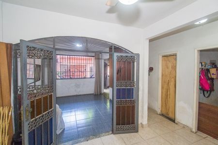 Casa à venda com 200m², 4 quartos e 1 vagaSala 2