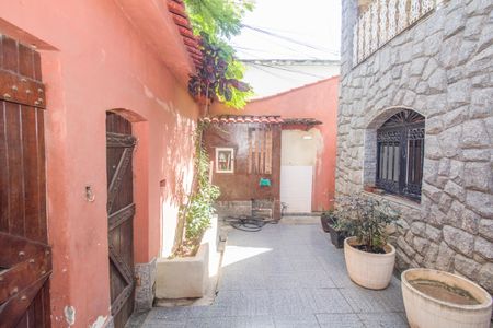 Casa à venda com 200m², 4 quartos e 1 vagaÁrea externa