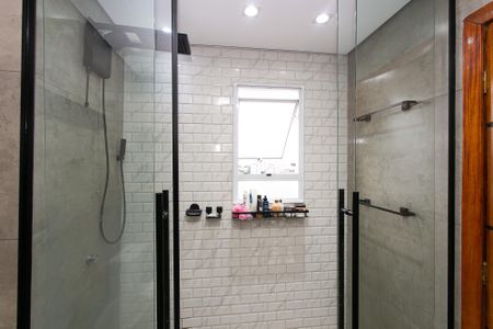Apartamento à venda com 38m², 2 quartos e 1 vaga Apartamento à venda com 38m², 2 quartos e 1 vagaBanheiro