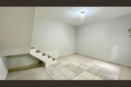 Casa para alugar com 60m², 1 quarto e sem vagaSala