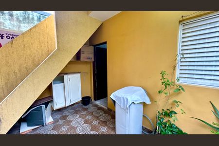 Casa para alugar com 60m², 1 quarto e sem vagaÁrea de Serviço