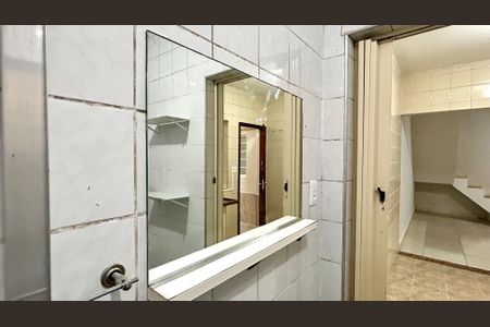 Casa para alugar com 60m², 1 quarto e sem vagaBanheiro 