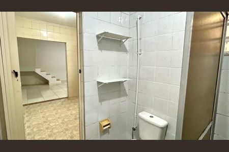Banheiro  de casa para alugar com 1 quarto, 60m² em Parque Continental I, Guarulhos