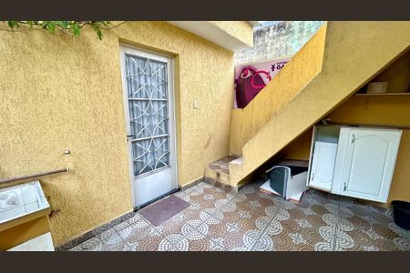 Casa para alugar com 60m², 1 quarto e sem vagaÁrea de Serviço