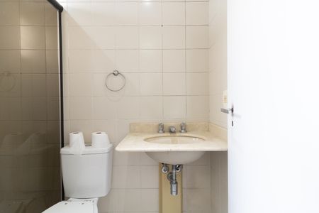 Apartamento à venda com 63m², 2 quartos e 1 vaga Apartamento à venda com 63m², 2 quartos e 1 vagaBanheiro da Suíte