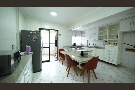 Apartamento à venda com 141m², 3 quartos e 3 vagasCozinha