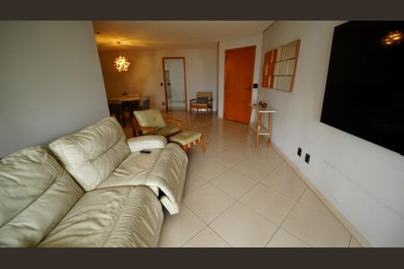 Apartamento à venda com 141m², 3 quartos e 3 vagasSala