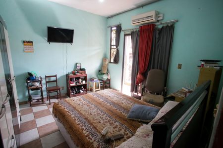 Casa à venda com 380m², 2 quartos e 1 vagaQuarto Suíte 1