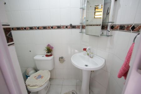 Casa à venda com 380m², 2 quartos e 1 vagaBanheiro da Suíte 2