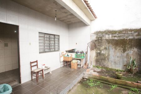 Casa à venda com 380m², 2 quartos e 1 vagaQuintal dos Fundos