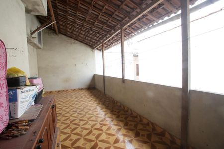 Casa à venda com 380m², 2 quartos e 1 vagaVaranda dos Fundos