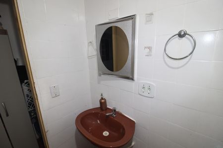 Casa à venda com 120m², 5 quartos e 2 vagasCasa 2 - Banheiro