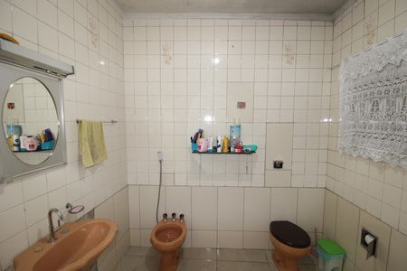 Casa à venda com 120m², 5 quartos e 2 vagasCasa 3 - Banheiro