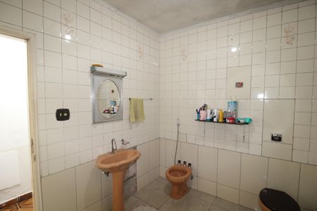 Casa à venda com 120m², 5 quartos e 2 vagasCasa 3 - Banheiro