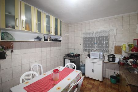 Casa à venda com 120m², 5 quartos e 2 vagasCasa 3 - Cozinha
