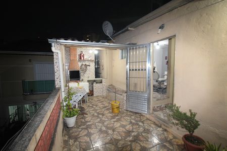 Casa à venda com 120m², 5 quartos e 2 vagasCasa 3 - Área de Serviço