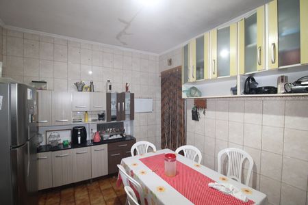 Casa à venda com 120m², 5 quartos e 2 vagasCasa 3 - Cozinha