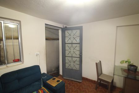 Casa à venda com 120m², 5 quartos e 2 vagasSala