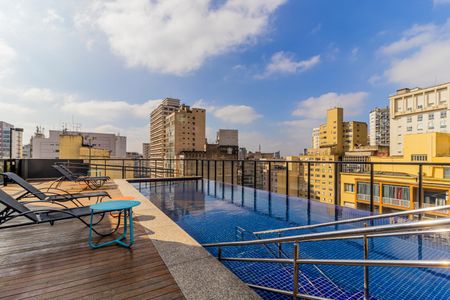 Apartamento à venda com 38m², 1 quarto e sem vaga Apartamento à venda com 38m², 1 quarto e sem vagaPiscina