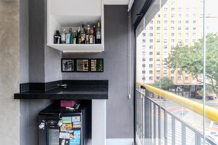 Apartamento à venda com 38m², 1 quarto e sem vaga Apartamento à venda com 38m², 1 quarto e sem vagaVaranda