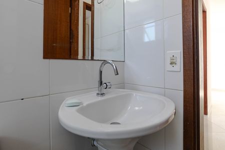 Apartamento para alugar com 57m², 3 quartos e 1 vagaBanheiro 