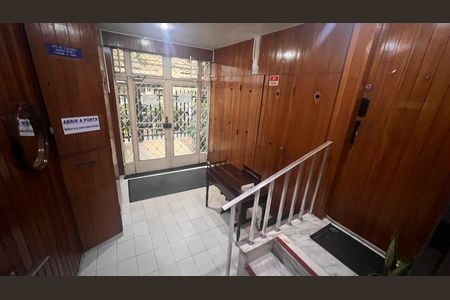 Apartamento à venda com 40m², 1 quarto e sem vaga Apartamento à venda com 40m², 1 quarto e sem vagaHall