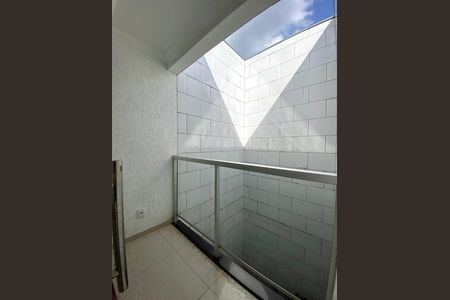 Casa para alugar com 3 quartos, 110m² em Jardim das Alterosas - 1a Secao, Betim