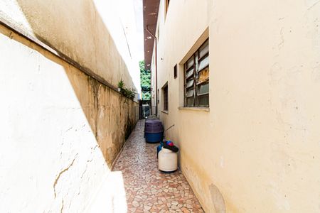 Casa à venda com 180m², 3 quartos e 2 vagas Casa à venda com 180m², 3 quartos e 2 vagasÁrea de Serviço