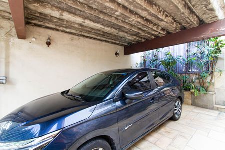 Casa à venda com 180m², 3 quartos e 2 vagas Casa à venda com 180m², 3 quartos e 2 vagasGaragem