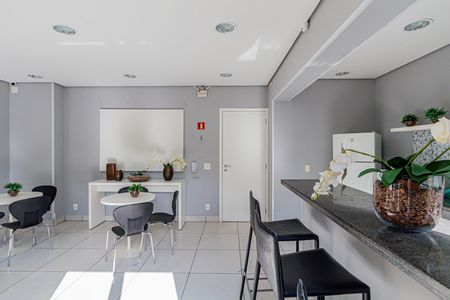 Apartamento para alugar com 31m², 1 quarto e sem vaga Apartamento para alugar com 31m², 1 quarto e sem vagaÁrea comum - Salão de festas