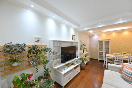 Apartamento à venda com 68m², 2 quartos e 1 vagaSala