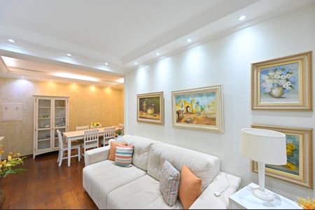 Apartamento à venda com 68m², 2 quartos e 1 vagaSala
