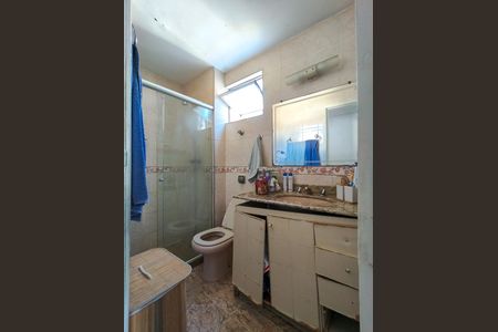 Apartamento à venda com 80m², 2 quartos e sem vaga Apartamento à venda com 80m², 2 quartos e sem vagaBanheiro Corredor