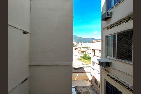 Apartamento à venda com 80m², 2 quartos e sem vaga Apartamento à venda com 80m², 2 quartos e sem vagaÁrea de Serviço