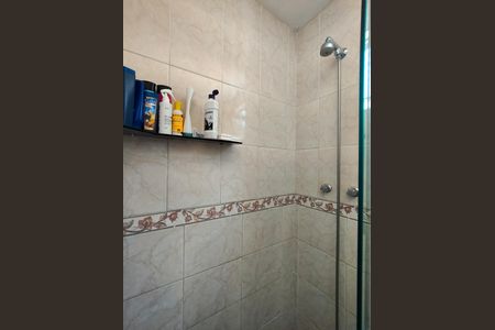 Apartamento à venda com 80m², 2 quartos e sem vaga Apartamento à venda com 80m², 2 quartos e sem vagaBanheiro Corredor