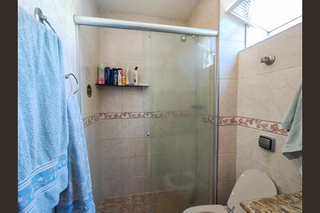 Apartamento à venda com 80m², 2 quartos e sem vaga Apartamento à venda com 80m², 2 quartos e sem vagaBanheiro Corredor