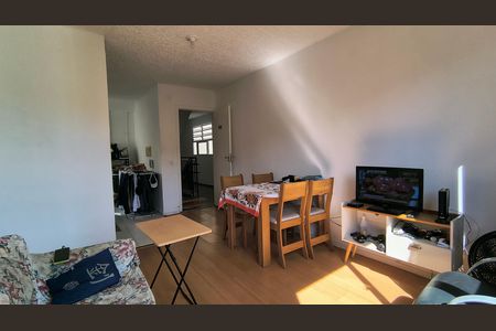 Apartamento para alugar com 45m², 2 quartos e 3 vagas Apartamento para alugar com 45m², 2 quartos e 3 vagasSala