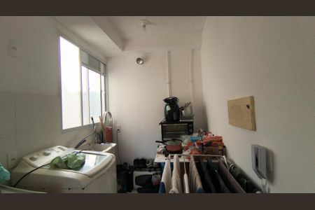 Apartamento para alugar com 45m², 2 quartos e 3 vagas Apartamento para alugar com 45m², 2 quartos e 3 vagasCozinha e Área de Serviço