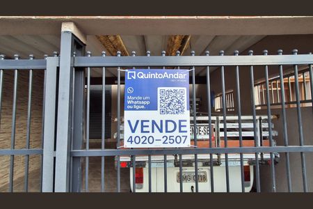 Casa à venda com 173m², 3 quartos e 2 vagasPlaquinha 