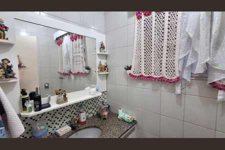 Casa à venda com 173m², 3 quartos e 2 vagasLavabo 