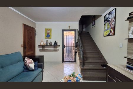 Casa à venda com 173m², 3 quartos e 2 vagasSala