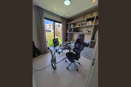 Casa de condomínio à venda com 450m², 4 quartos e 5 vagas Casa de condomínio à venda com 450m², 4 quartos e 5 vagasFoto 36