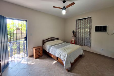 Casa à venda com 150m², 3 quartos e 5 vagas Casa à venda com 150m², 3 quartos e 5 vagasSuíte 1