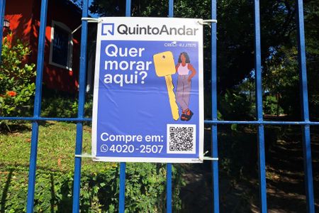 Casa à venda com 150m², 3 quartos e 5 vagas Casa à venda com 150m², 3 quartos e 5 vagasplaca