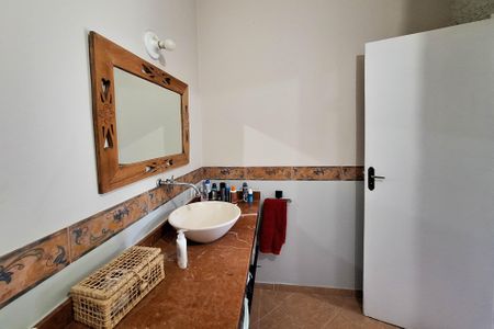 Casa à venda com 150m², 3 quartos e 5 vagas Casa à venda com 150m², 3 quartos e 5 vagasBanheiro da Suíte 1