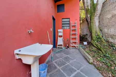 Casa à venda com 150m², 3 quartos e 5 vagas Casa à venda com 150m², 3 quartos e 5 vagasÁrea de Serviço