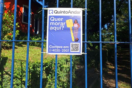 Casa à venda com 150m², 3 quartos e 5 vagas Casa à venda com 150m², 3 quartos e 5 vagasplaca