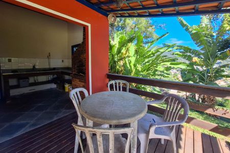 Casa à venda com 150m², 3 quartos e 5 vagas Casa à venda com 150m², 3 quartos e 5 vagasQuintal